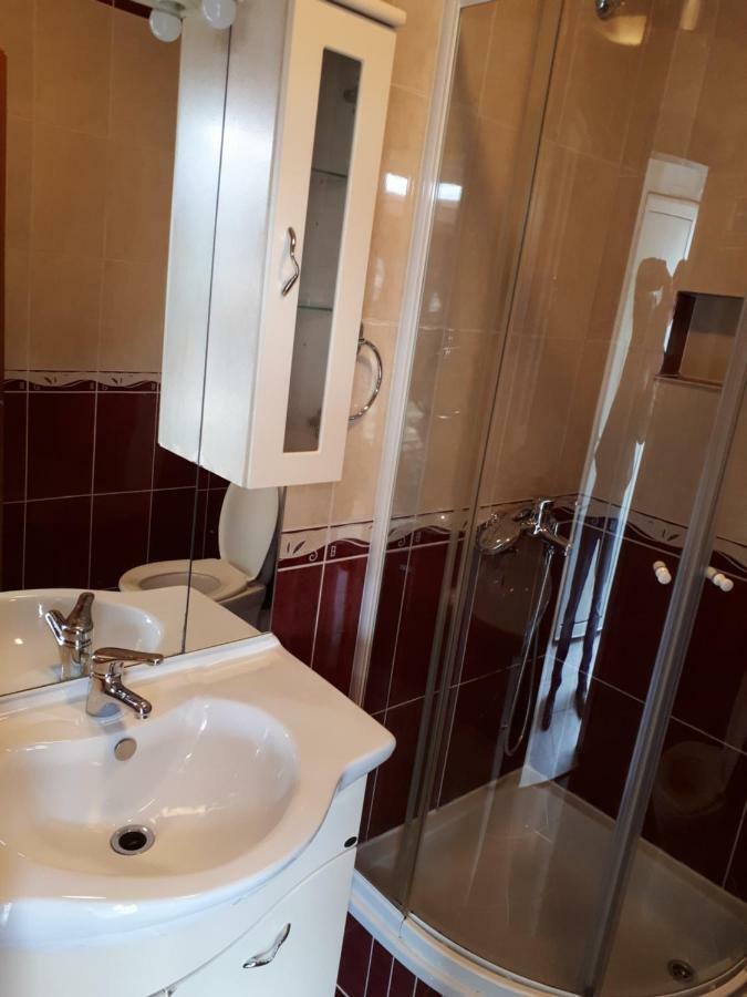 Seaside Apartment For 2 P Трогир Екстериор снимка