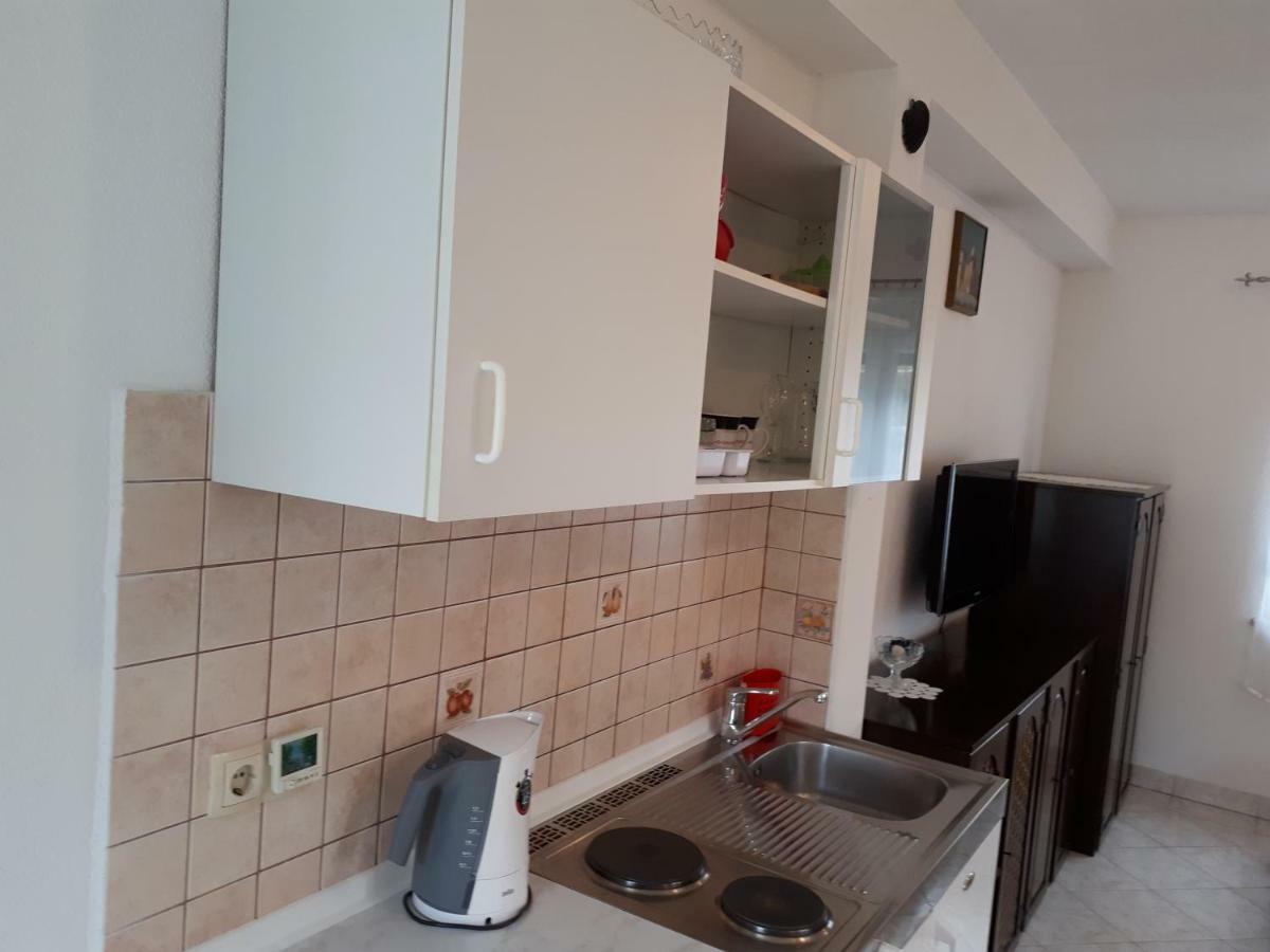 Seaside Apartment For 2 P Трогир Екстериор снимка